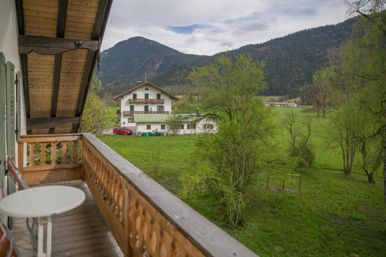 Hotel Im Sonnental Яхенау Екстериор снимка