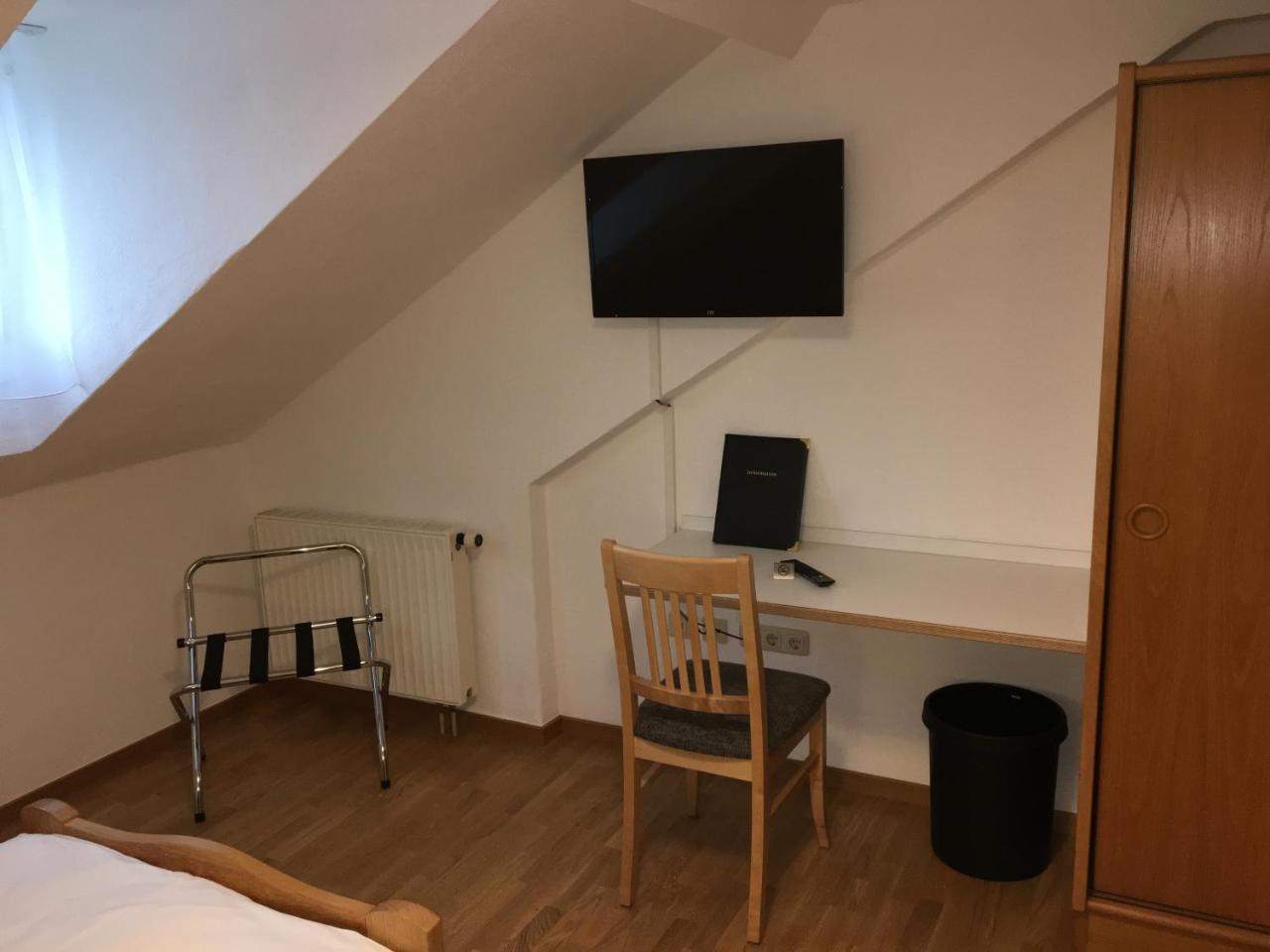 Hotel Im Sonnental Яхенау Екстериор снимка