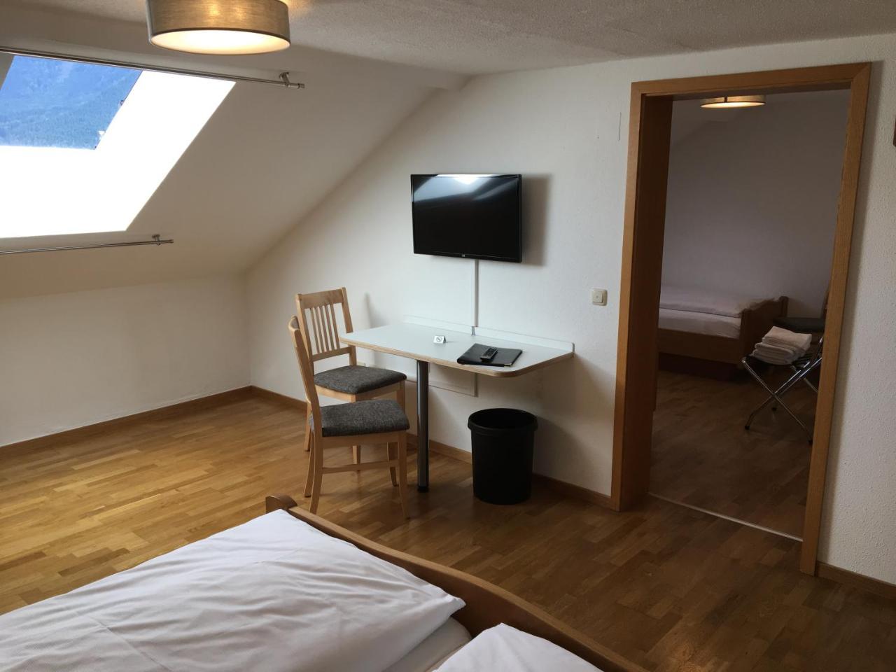 Hotel Im Sonnental Яхенау Екстериор снимка
