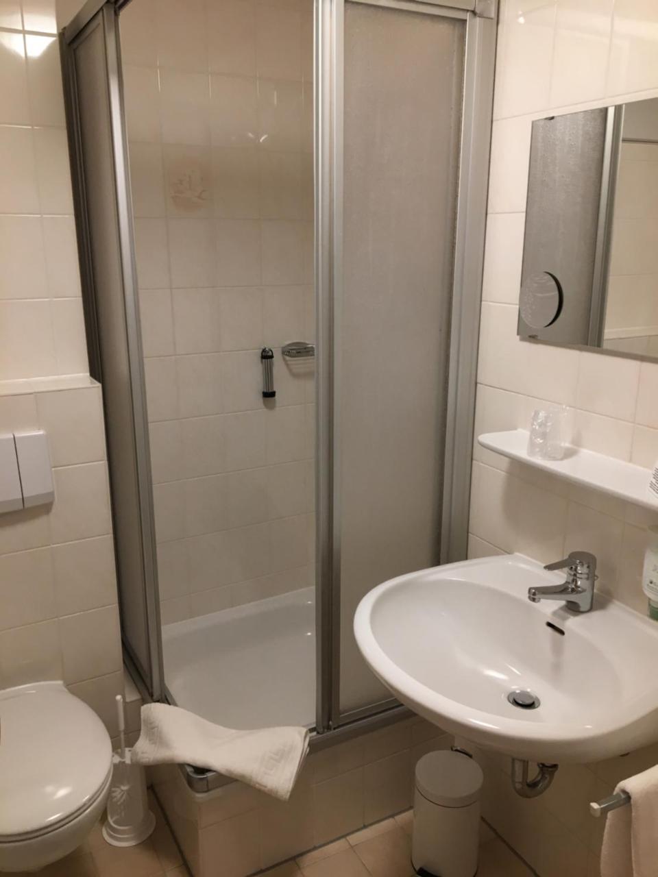 Hotel Im Sonnental Яхенау Екстериор снимка